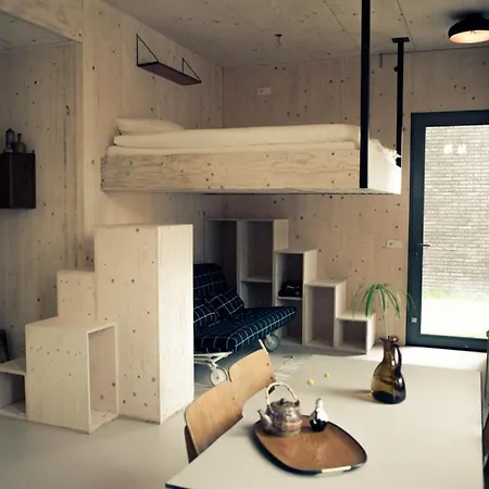 Private Eco Wooden Studio With Bath And Bikes And Garden Casa de hóspedes *