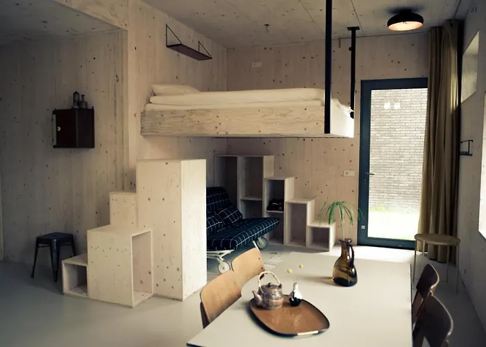 Private Eco Wooden Studio With Bath And Bikes And Garden Pensión *