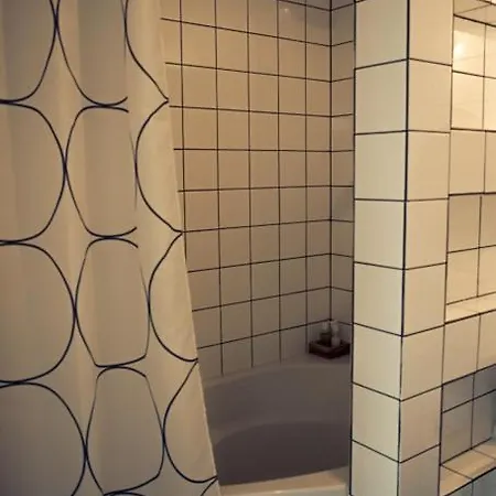 Private Eco Wooden Studio With Bath And Bikes And Garden Maison d'hôtes Amsterdam